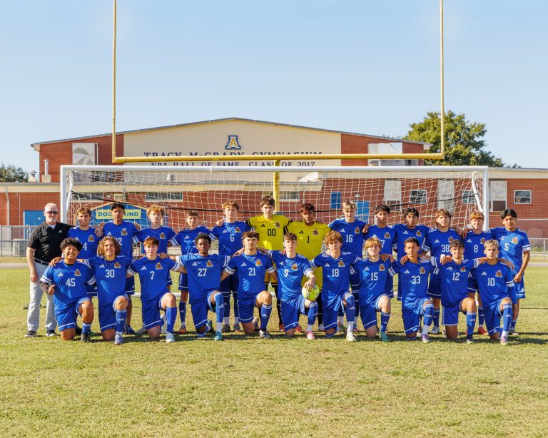 outdoor auburndale soccer team photo using natural light